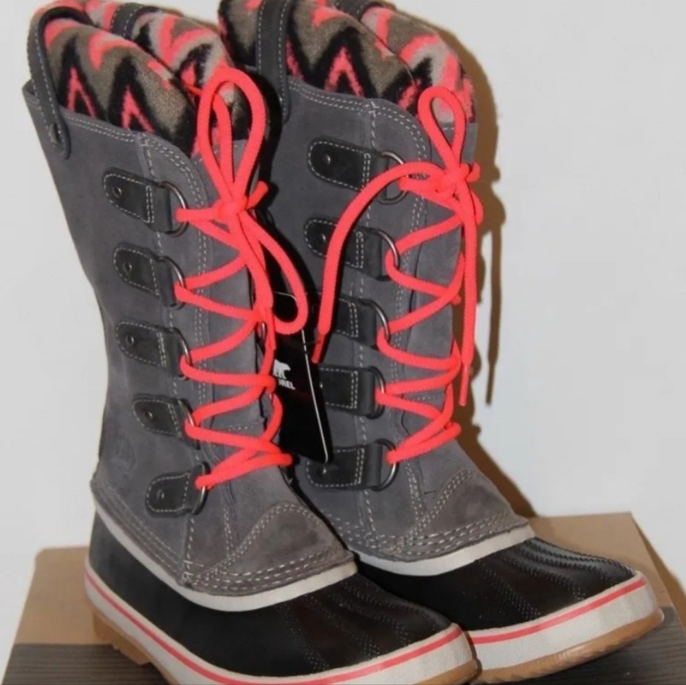 Sorel Woman's Boots Grey US Size 85